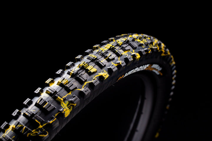 Gravity // All Mountain // 29x2.4" (Splatter) - Versus Bicycle Tires